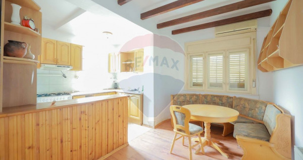 Casă cu teren 360 mp, central, zona Bd. Dacia, Canonicil...