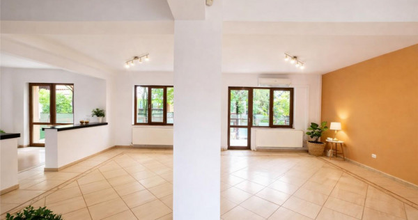 Vila impetuoasa pe 700mp teren:Spatiu versatil pentru locuin