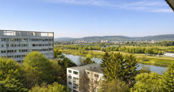 Panorama spectaculoasa:apartament 2 camere garaj,Aleea Carpa