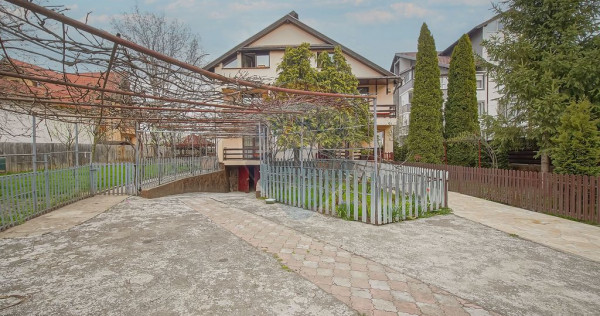 Vilă cu Teren Generos - Tractorul, Potrivită pentru Loc...