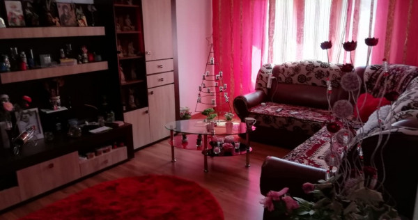 300 Euro Apartament 3 Camere Decomandat Tomesti