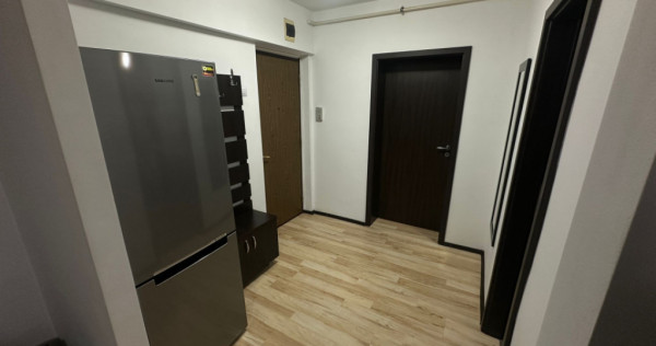 Apartament 3 camere, semidecomandat, 60 mp - Centru!