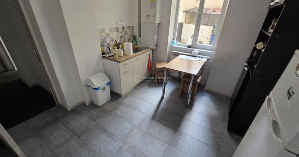 Pache Protopopescu, camera 10 mp,pretabil salon Manichiura