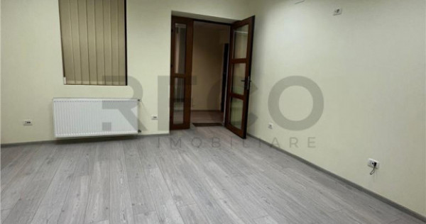 RECO Spatiu Comercial, Central