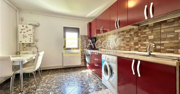 Apartament 2 camere decomandate, etaj 1, str. Mioritei Bacau