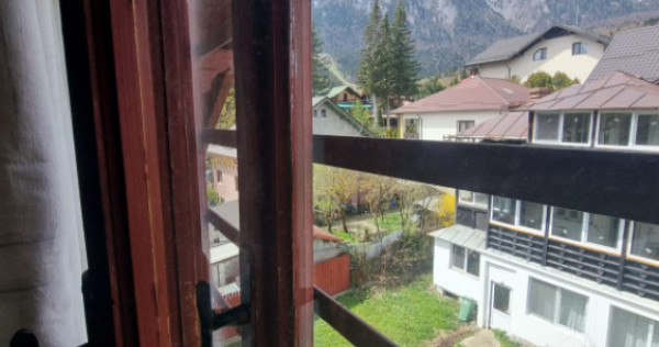 Vilă de v&acirc;nzare &icirc;n Bușteni &ndash; l&acirc;ngă p&acirc;rtia Kalinderu