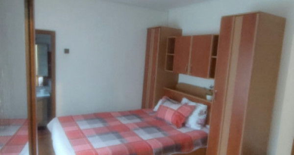 Casa de vanzare in zona Dacia
