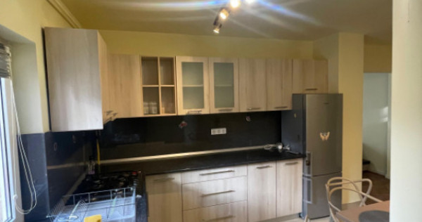 Apartament 3 camere, 70 mp, zona Republicii