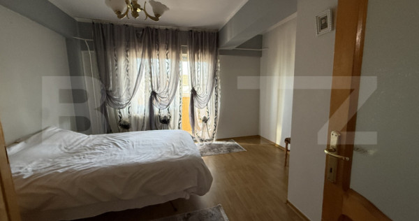 Apartament 3 camere, decomandat, 66.3 mp, zona Catedrala