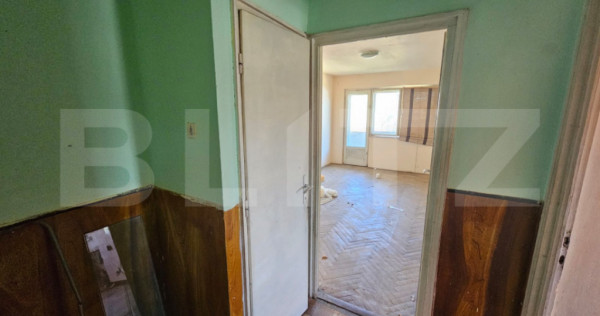 Apartament 2 camere, 52 mp, decomandat, etaj 2 &ndash; necesită