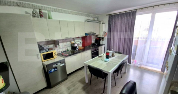 Apartament cu 3 camere, parcare, gradina, zona Porii