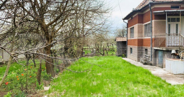Teren 4340 mp intravilan, cu casa veche, Tureni
