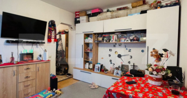 Apartament cu 2 camere, parter, zona Micro III