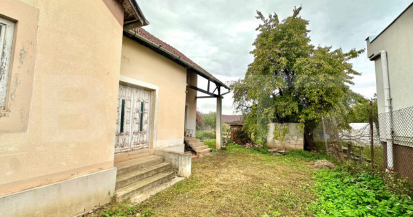 Casă de v&acirc;nzare, 120 mp, zona Micești
