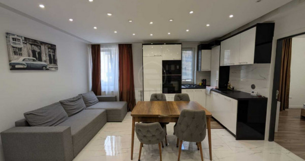 Apartament de 3 camere, semidecomandat, zona Razoare.