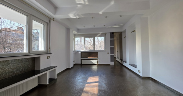 Studio nedecomandat, 40 mp, etaj 2, Bulevardul Carol I
