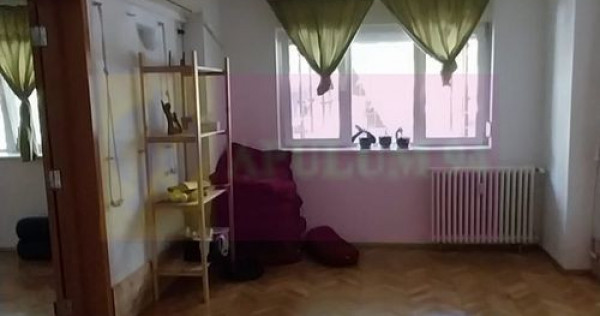 Apartament 4 camere Piata Muncii