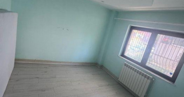 Far, de vanzare 2 camere, decomandat, parter, gaze, mobilat