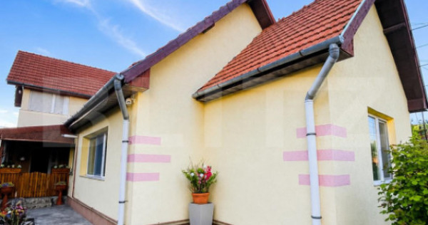 Casa cu etaj, 5 camere, 140 mp, zona Șar&acirc;t, C&acirc;mpia Turzii