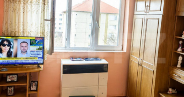 Garsoniera 22 mp, zona Blocuri - Campia Turzii