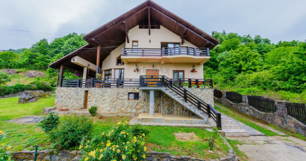 Casa De Vanzare-CEA MAI FRUMOASA PRIVELISTE SPRE BAIA MARE