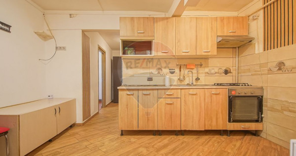 Apartament 2 camere, 40 mp, zonă centrală ISR R&acirc;șnov