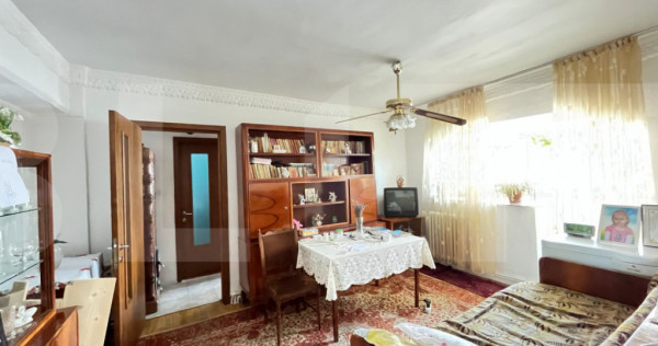 Apartament 3 camere semidecomandat, 58 mp, etaj 4 &ndash; zona G
