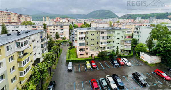 Apartament 2 camere decomandat etaj intermediar Calea Bucure