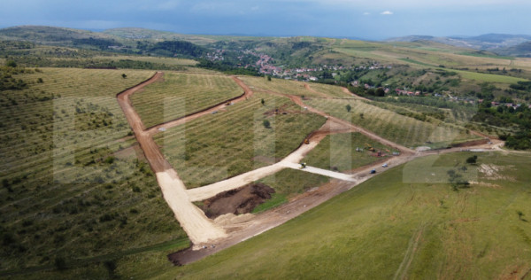 Teren construibil 900 mp &icirc;n ansamblu privat de case, 12km d