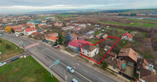 De v&acirc;nzare Casā + Teren 1054 mp, &icirc;n Sȃnmartin