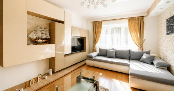 Apartament luminos cu 2 camere decomandate, Rasnov, Brasov.