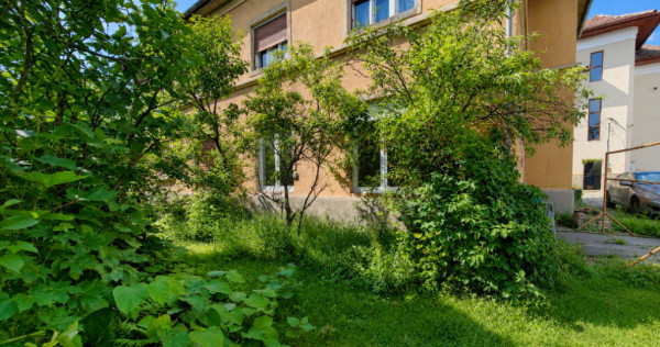 Vila Boutique cu 2 garaje, gradina si piscină - Centrul Ora