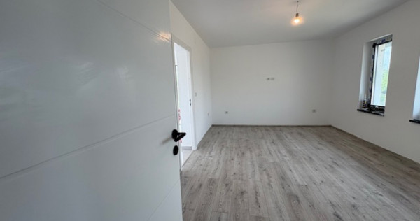122000euro, Casa cu 3 camere,single,dressing/2bai,beci!!!