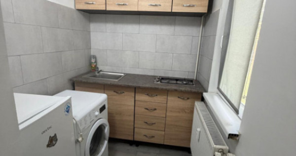 Garsoniera de vanzare, la parter 22 mp, zona Craiovita - Big