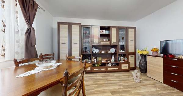Casă de v&acirc;nzare &icirc;n Hărman &ndash; 1004 mp teren &ndash; Desch...
