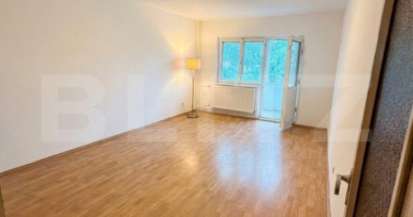 Apartament 2 camere decomandat, 65 mp, etaj 2/4, zona Tracto