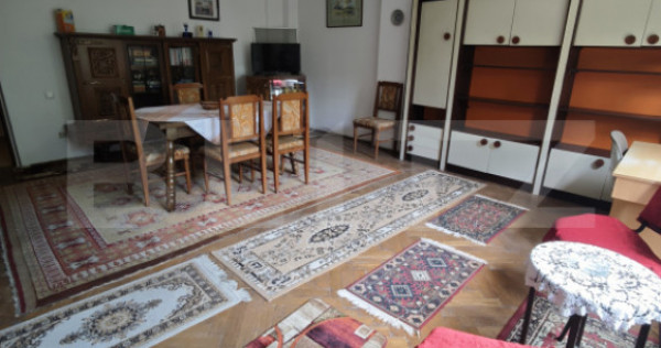 Apartament 3 camere, 76 mp, zona Centru