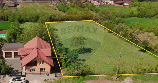 Teren 3.225 mp l&acirc;ngă Cetatea Șiria &ndash; utilități , p...
