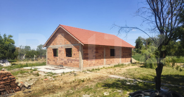 Casă de v&acirc;nzare, 110 mp, comuna Tormac
