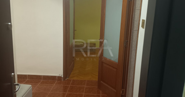4 camere - decomandat - parcare + boxa
