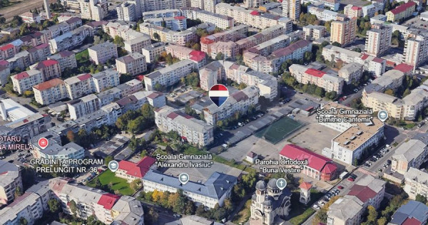 Apartament de vanzare cu 3 camere Petru Rares Etaj 3
