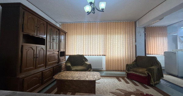 Garsonieră cu balcon, 35.84 mp, etaj 1, Strada Lupeni - Plo