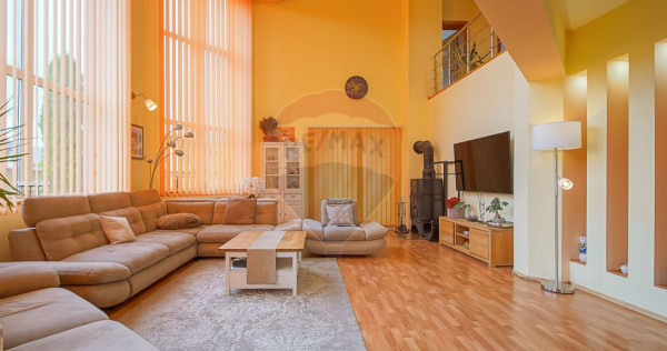 VILA SANNE &ndash; 10 camere, teren 1300 mp, Hălchiu