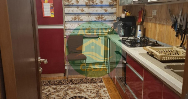 Apartament 3 camere, etaj intermediar, mobilat