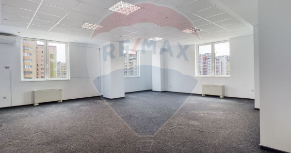 SPATIU COMERCIAL 80 MP OPEN SPACE CU GRUP SANITAR | GREEN...