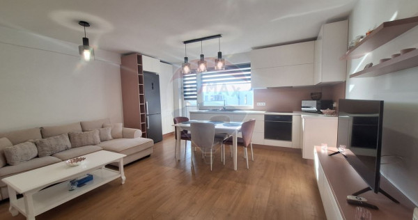 Apartament mare si luxos 2 loc parcare, cu pod