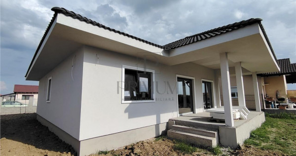 CASA INDIVIDUALA - ZONA BUNA - COMPARTIMENTARE EXCELENTA