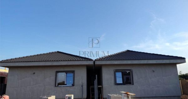 Comision 0. Mo#537;ni#539;a Nou#259;, Duplex cu 3 dormitoare