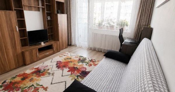 Apartament 2 camere, semidecomandat - zona Garii