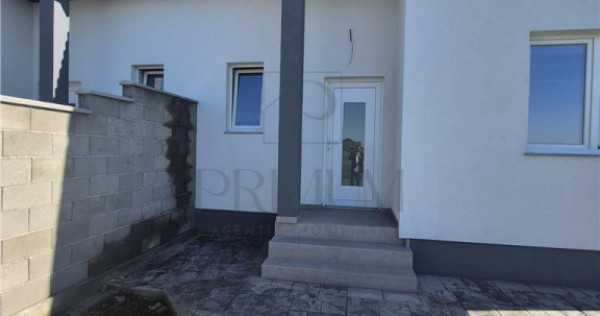 NOU - DUPLEX PE PARTER CU POTENTIAL DE MANSARDARE IN ZONA FO